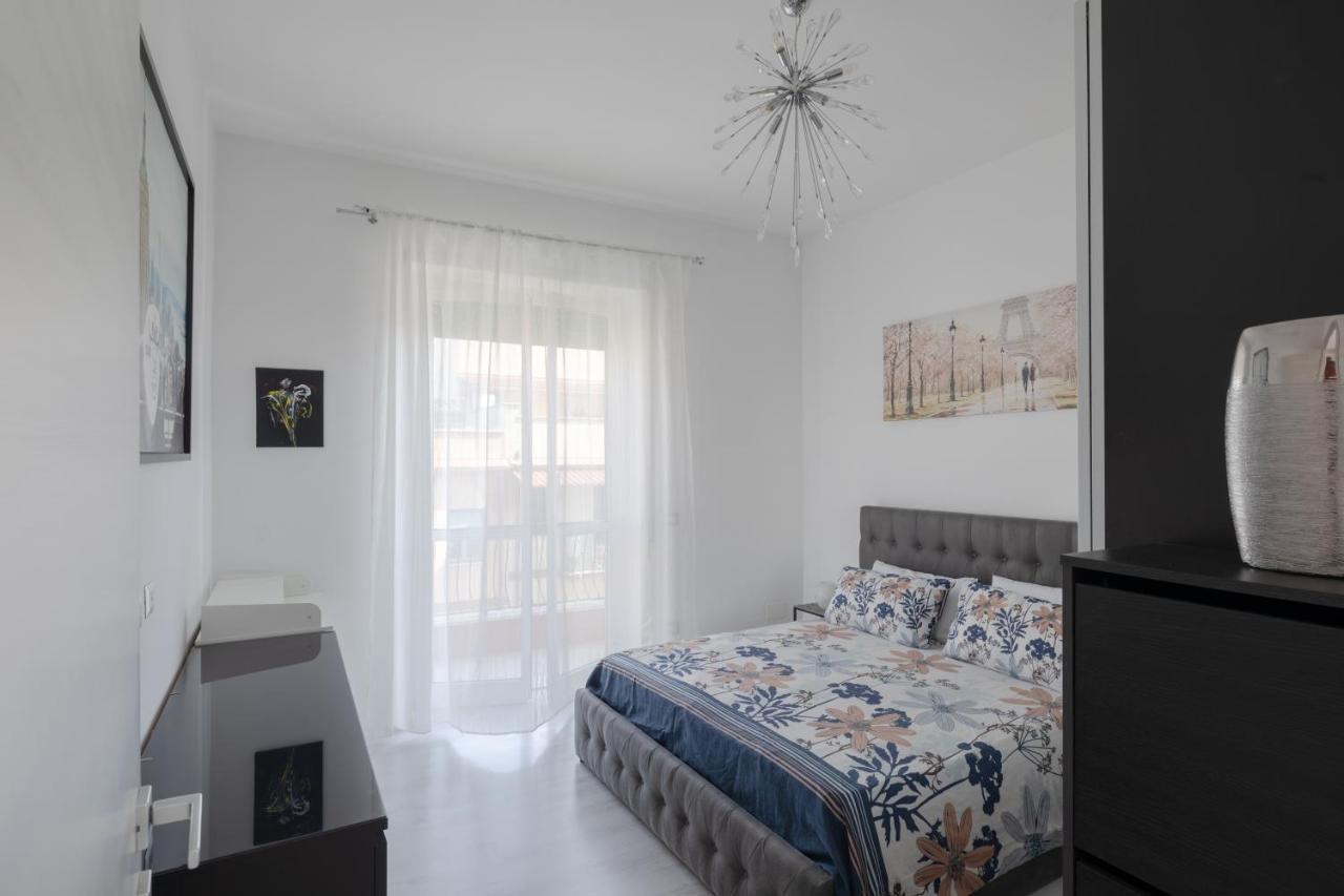 Per 4, Metro C Alessandrino, Wi-fi, A/c Apartment Rom